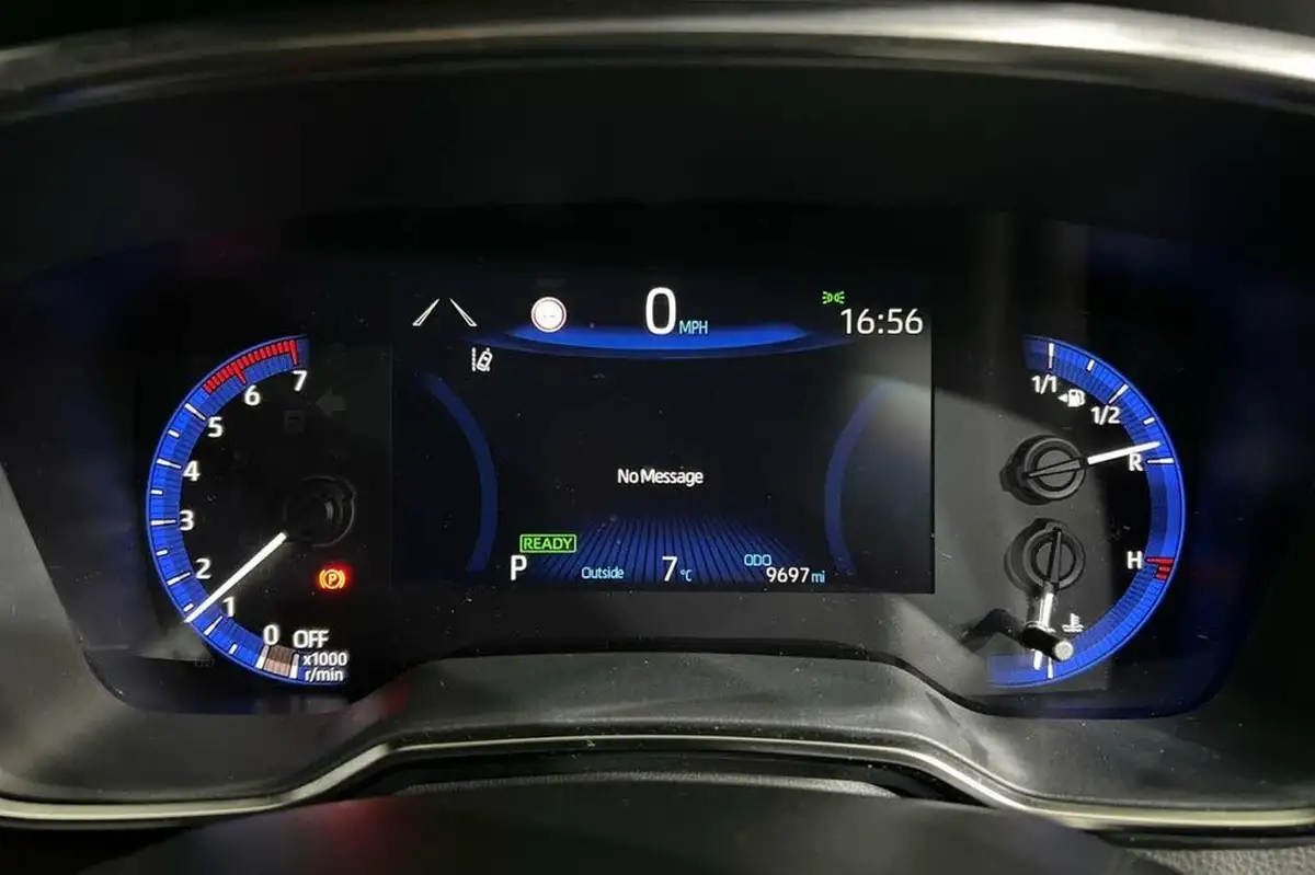 2020-toyota-corolla-18-vvt-i-icon-tech-spare-wheel-hatchback-5d-big-14