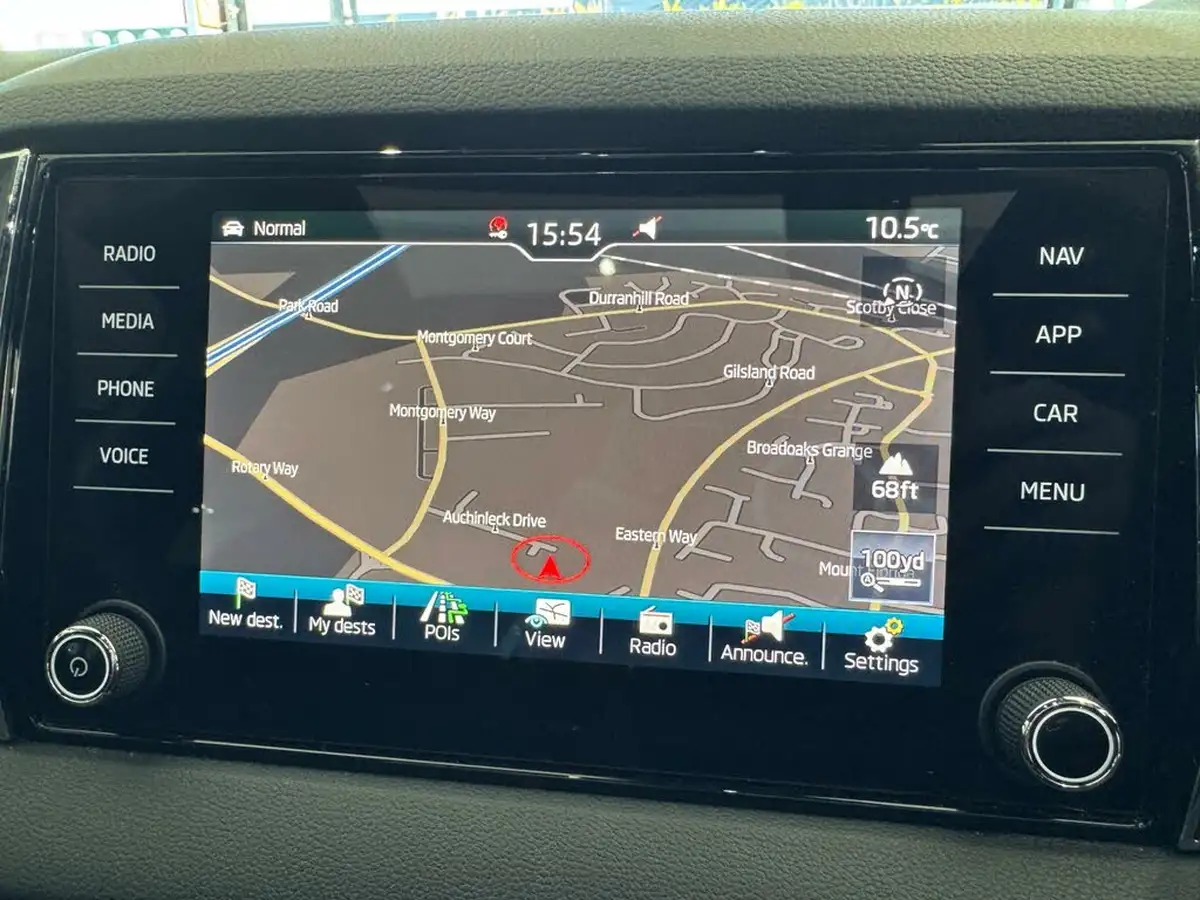 2020-skoda-karoq-15-tsi-sportline-dsg-big-26