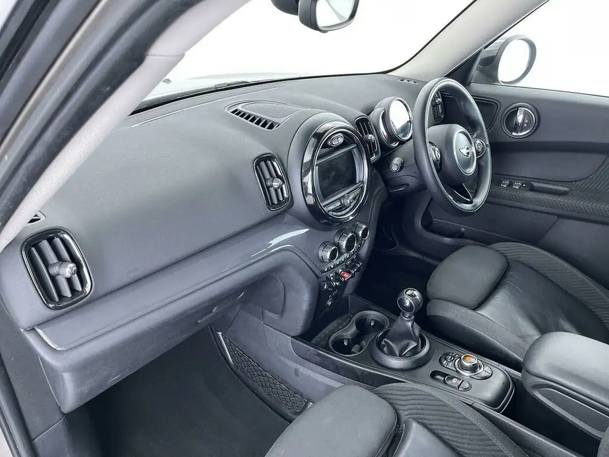 2017-mini-countryman-15-cooper-ss-big-22