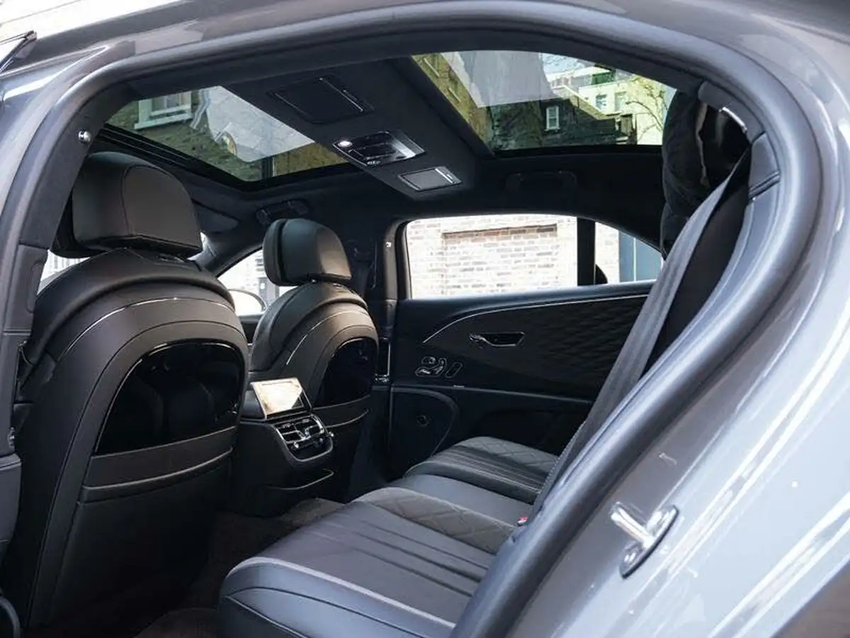 2024-bentley-flying-spur-29-hybrid-big-61