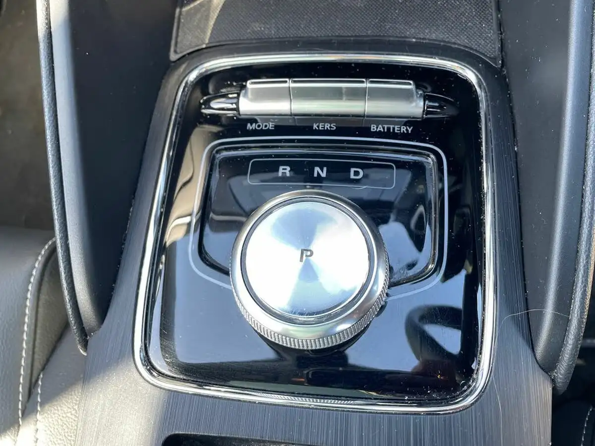 2021-mg-zs-suv-e-exclusive-ev-big-18