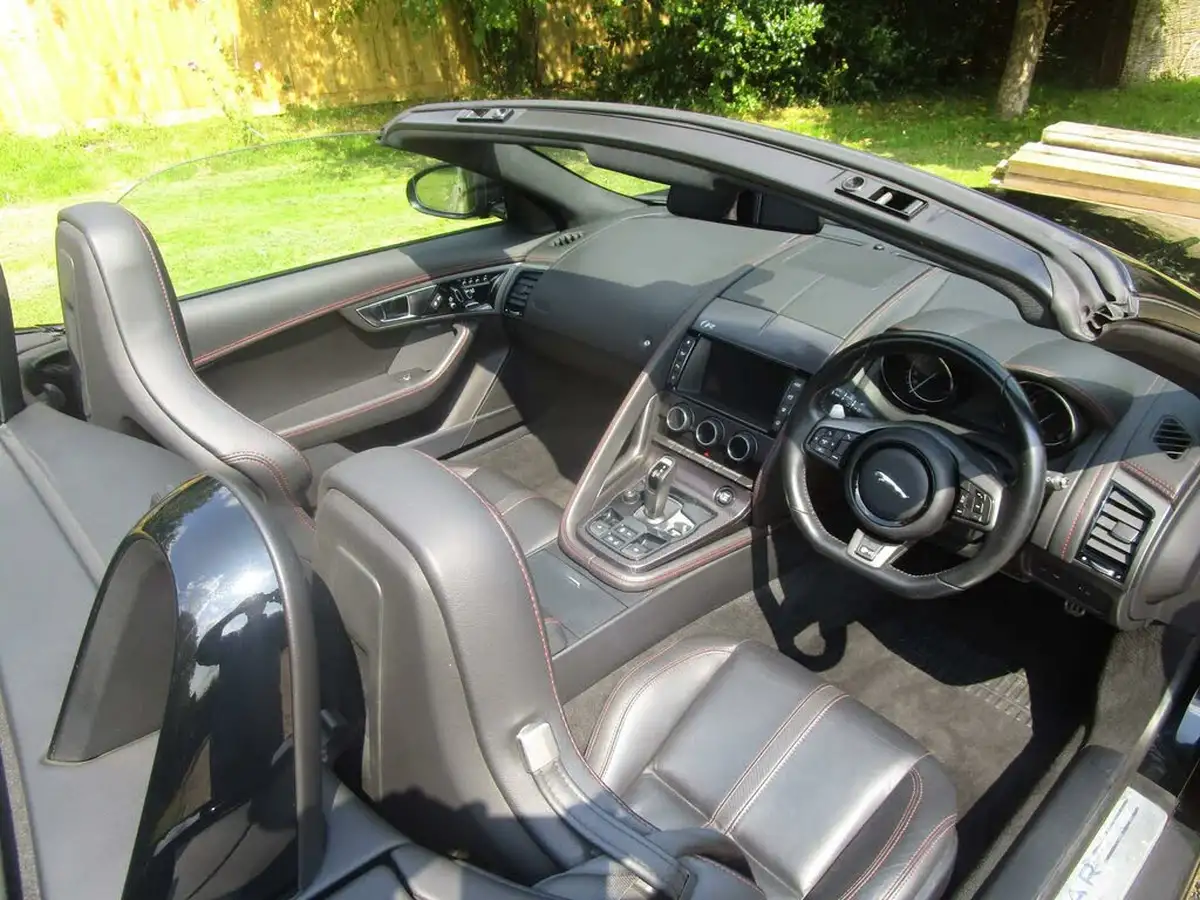 2015-jaguar-f-type-50-r-convertible-awd-big-14