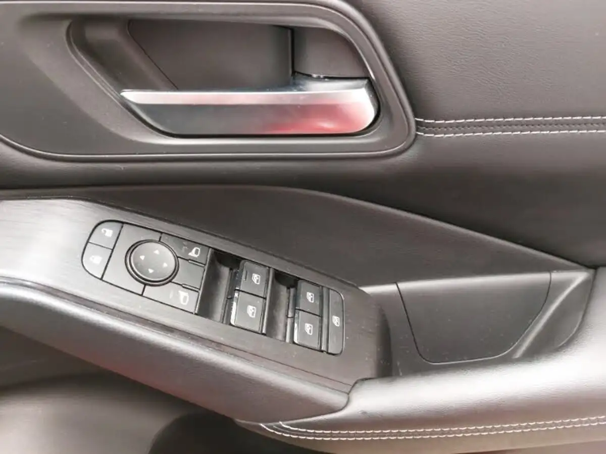 2021-nissan-qashqai-13-dig-t-visia-big-17