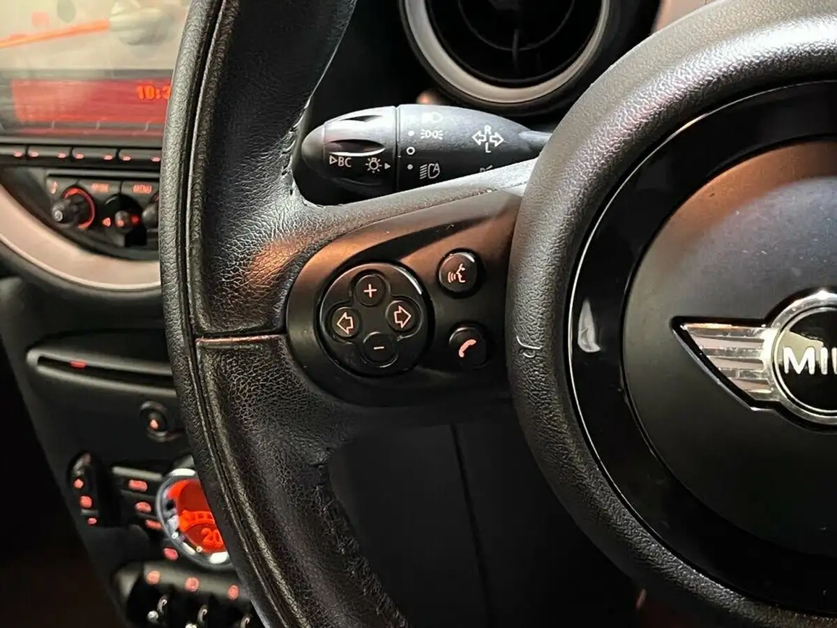 2013-mini-roadster-16-cooper-big-18
