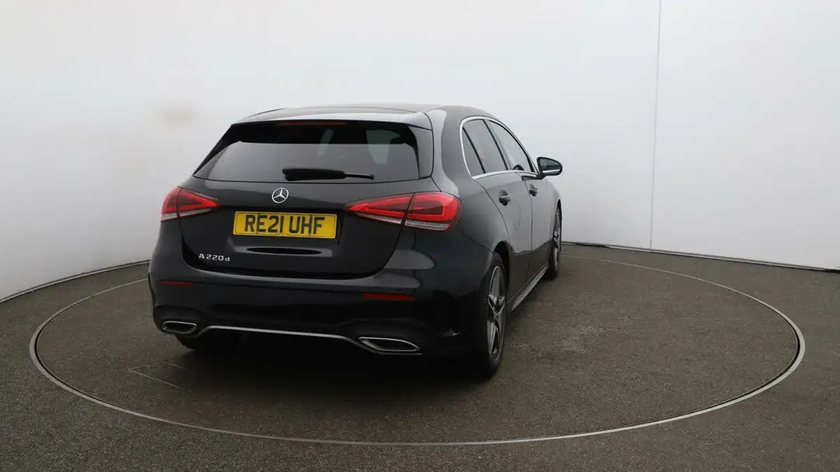 2021-mercedes-benz-a-class-20d-a220d-amg-line-executive-hatchback-5d-big-48
