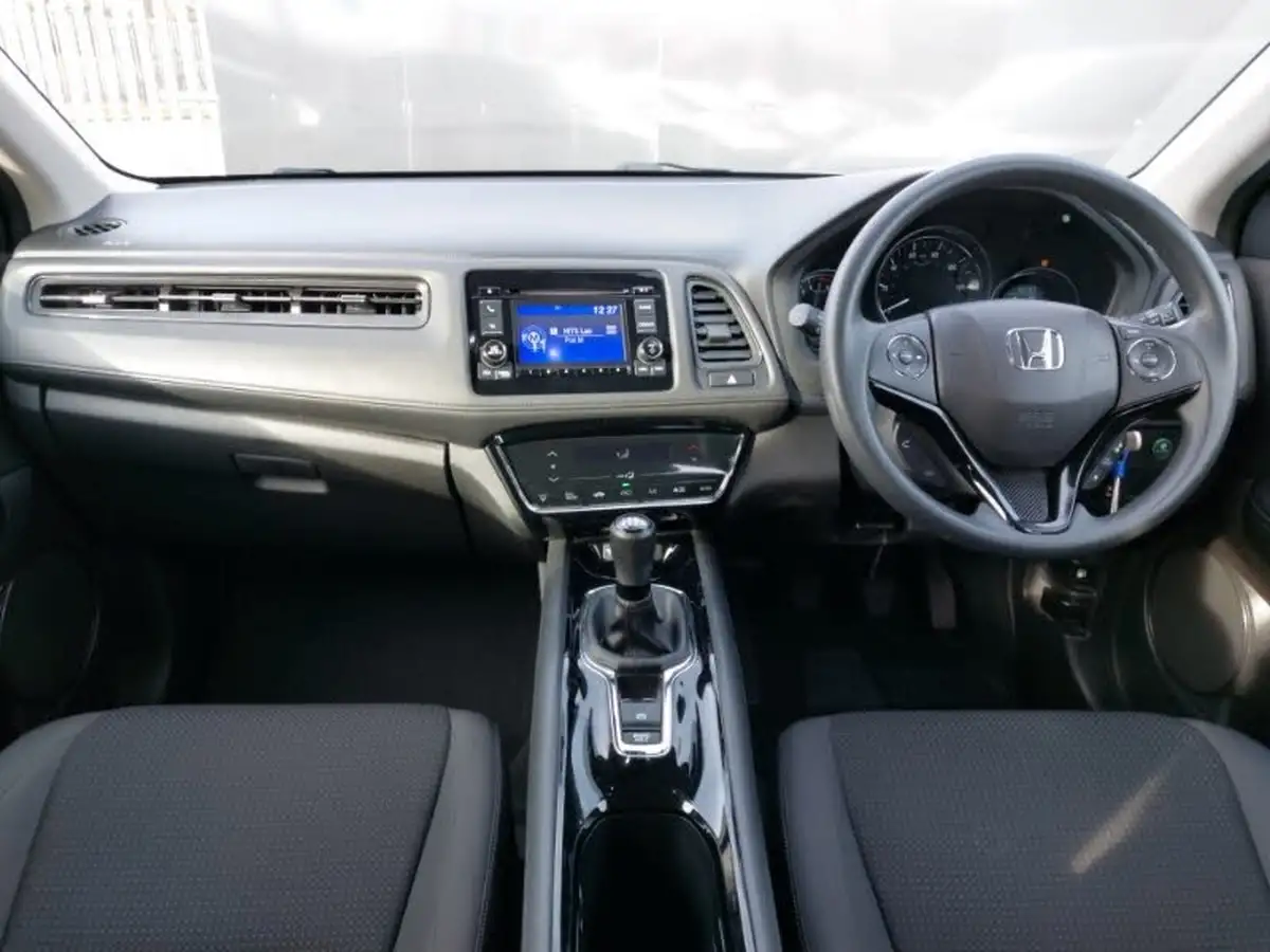 2020-honda-hr-v-15-i-vtec-s-big-2