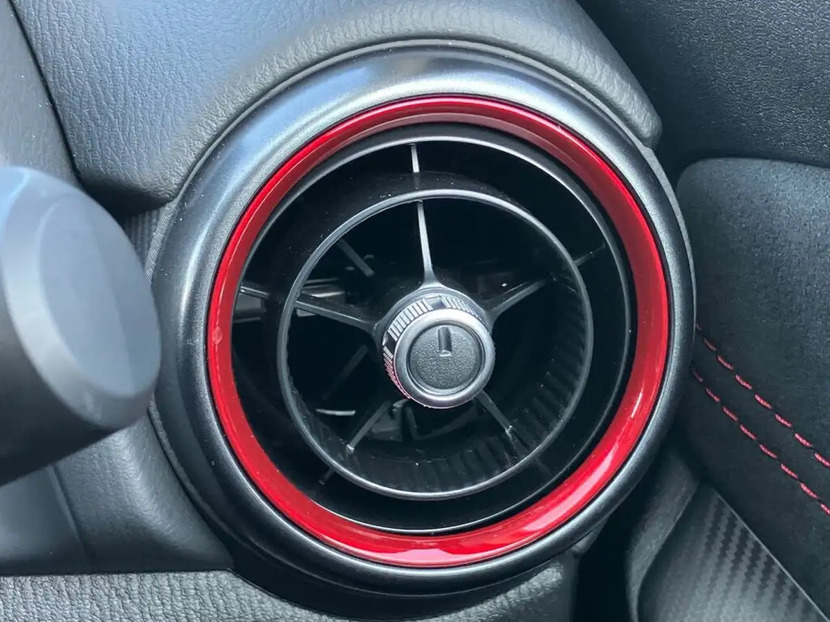 2024-mazda-mazda2-15-e-skyactiv-g-homura-aka-90ps-big-31