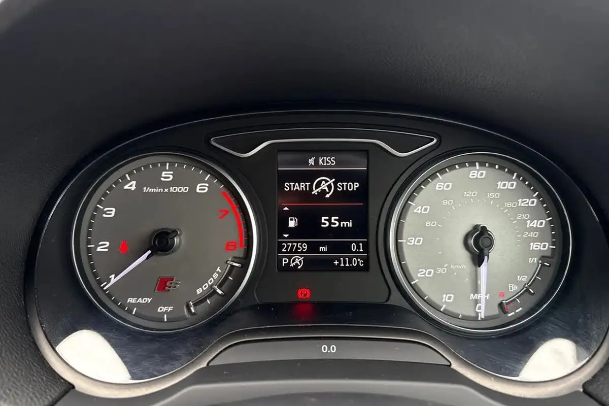 2019-audi-s3-20-tfsi-saloon-4d-big-37