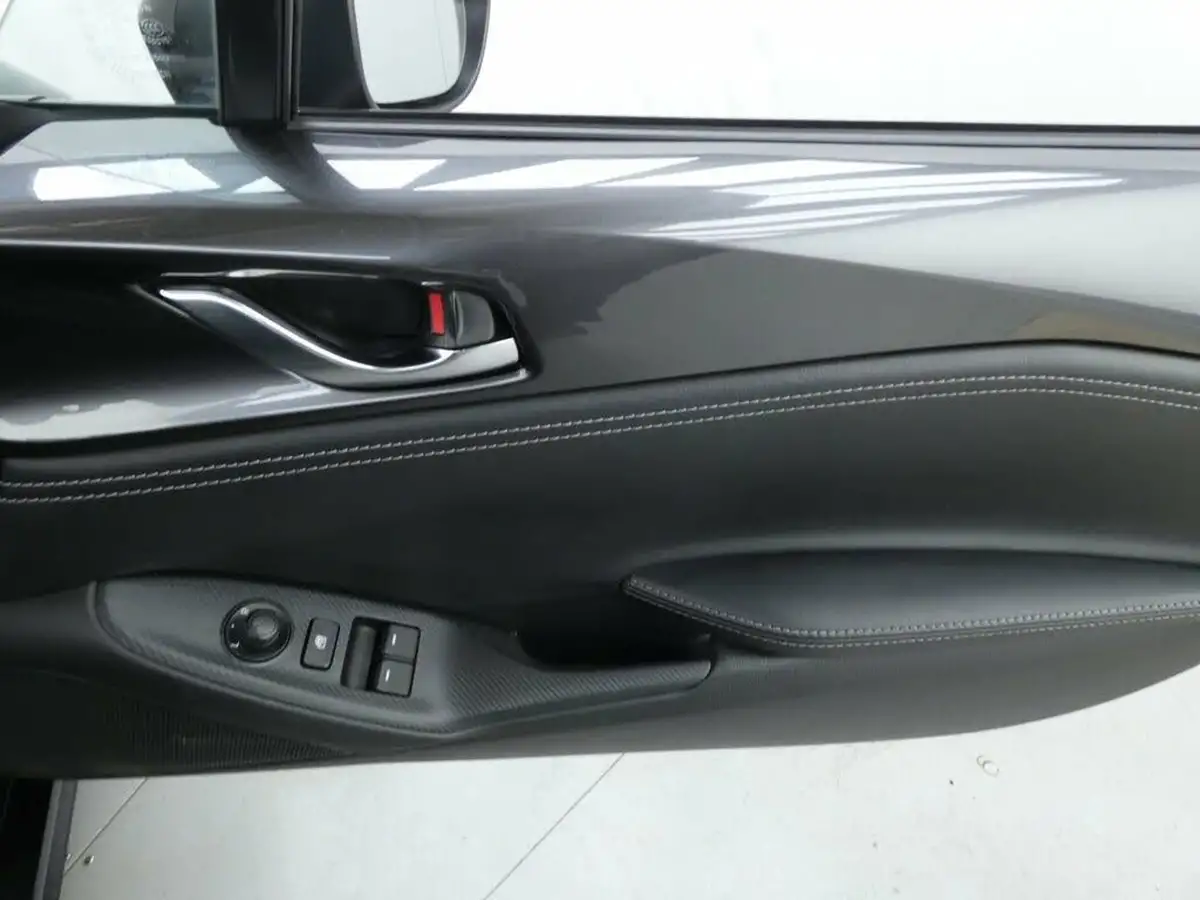 2022-mazda-mx-5-15-se-l-rf-big-32