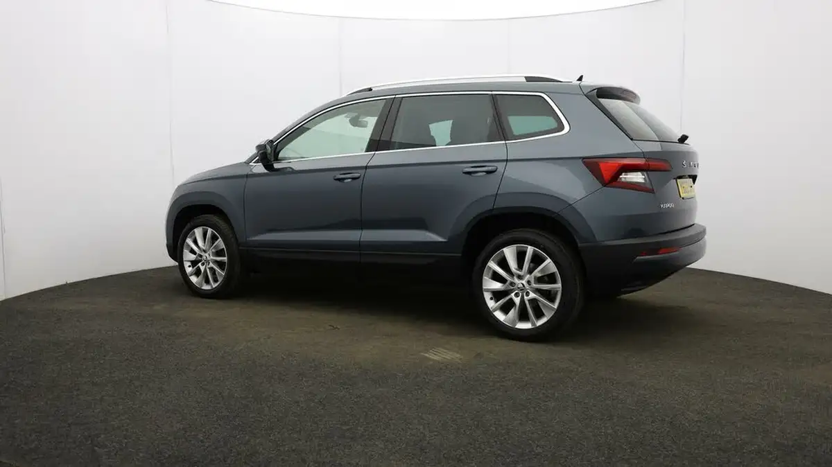2022-skoda-karoq-15-tsi-se-l-big-57