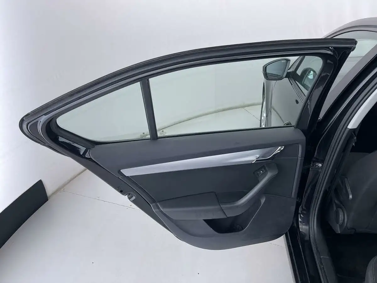 2018-skoda-octavia-15-tsi-se-act-hatchback-big-21