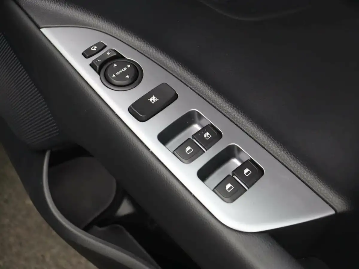 2024-kia-stonic-10-t-gdi-gt-line-s-98bhp-big-27