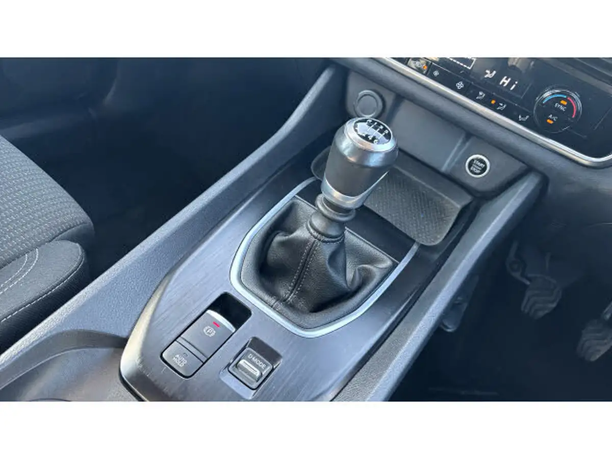 2022-nissan-qashqai-13-dig-t-acenta-premium-140ps-big-12