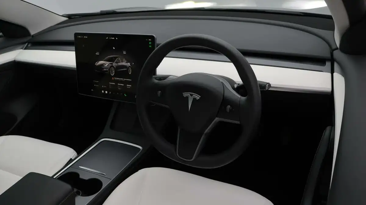 2022-tesla-model-3-e-long-range-big-9