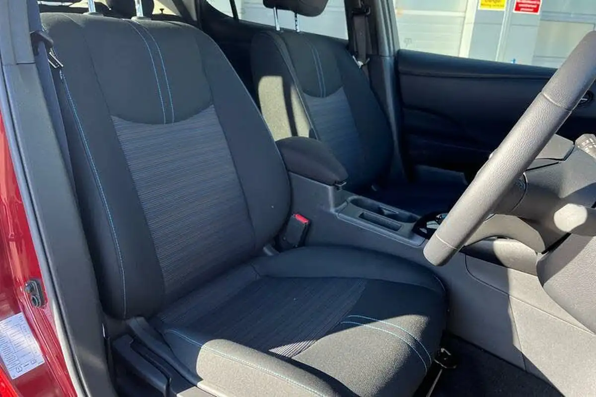 2024-nissan-leaf-e-n-connecta-39kwh-big-16