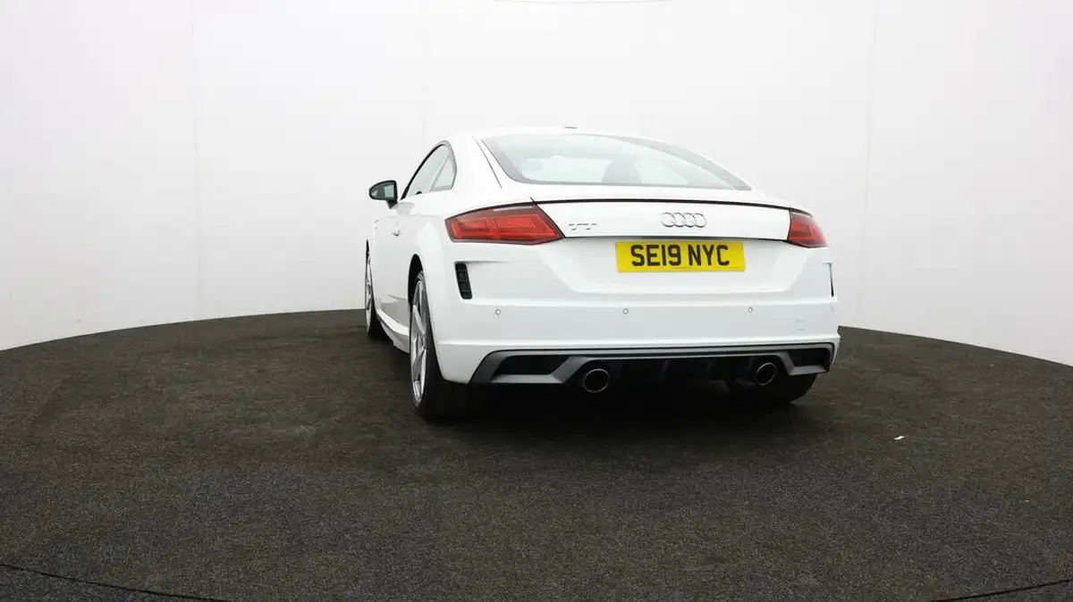2019-audi-tt-coupe-20-40-tfsi-s-line-big-30