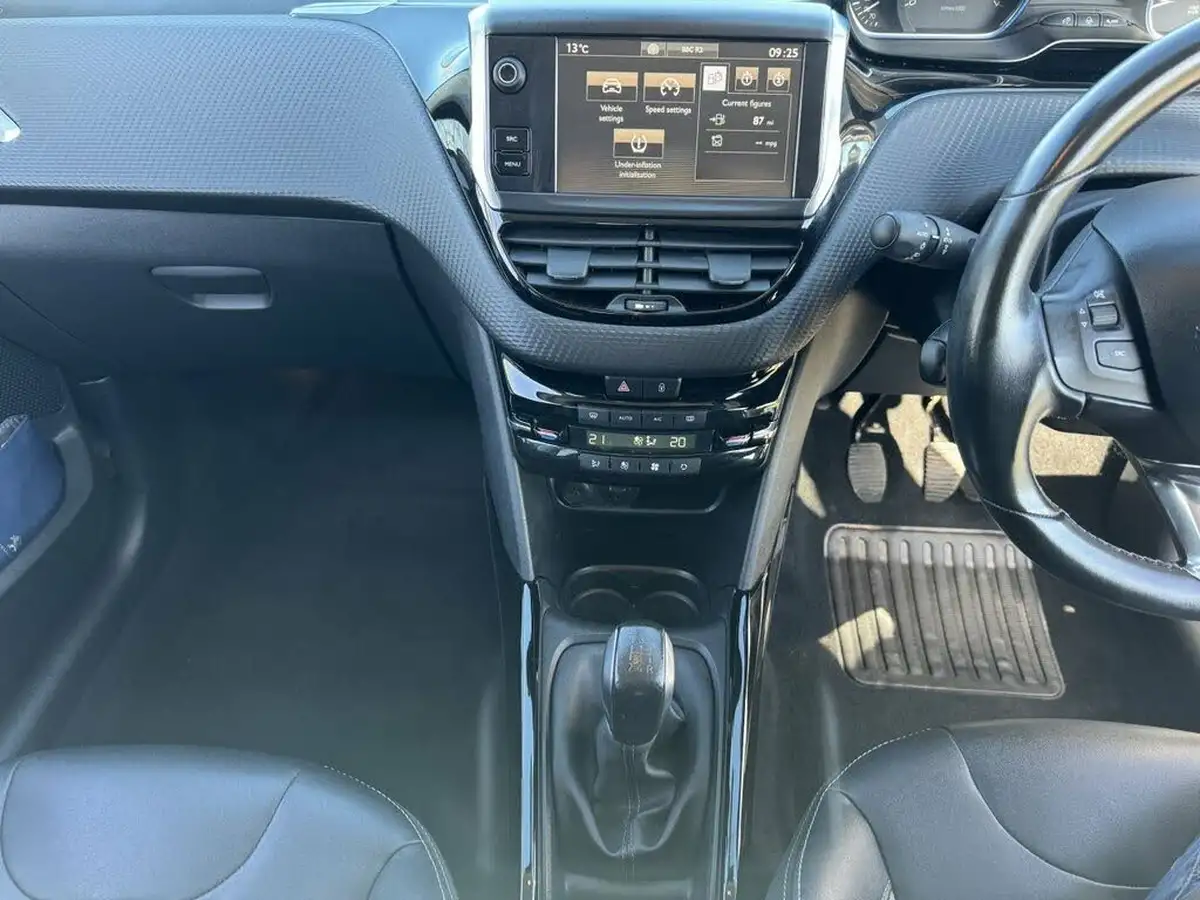2016-peugeot-2008-suv-12-puretech-allure-82bhp-big-66