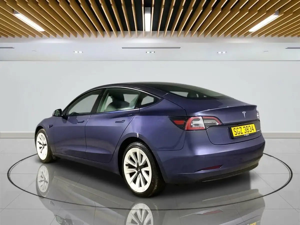 2020-tesla-model-3-e-long-range-big-6