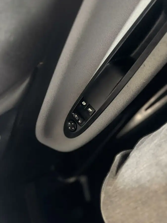 2014-citroen-ds3-12-dsign-big-26