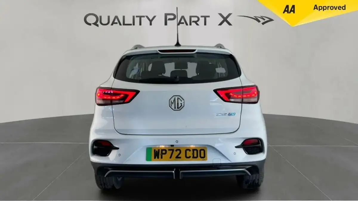 2022-mg-zs-suv-e-trophy-ev-156ps-long-range-big-3