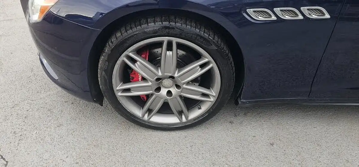 2016-maserati-quattroporte-30td-big-24