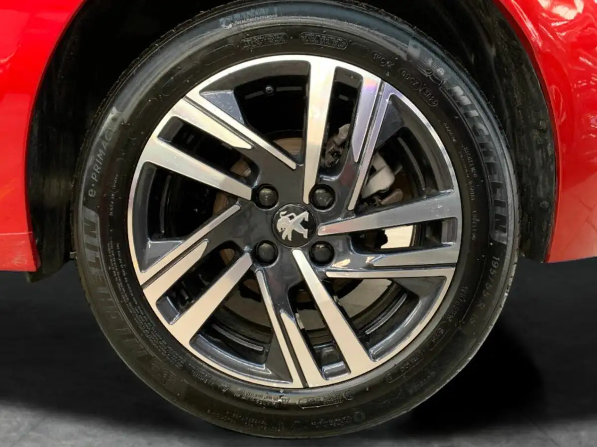 2023-peugeot-208-12-puretech-allure-premium-100ps-eat8-big-23