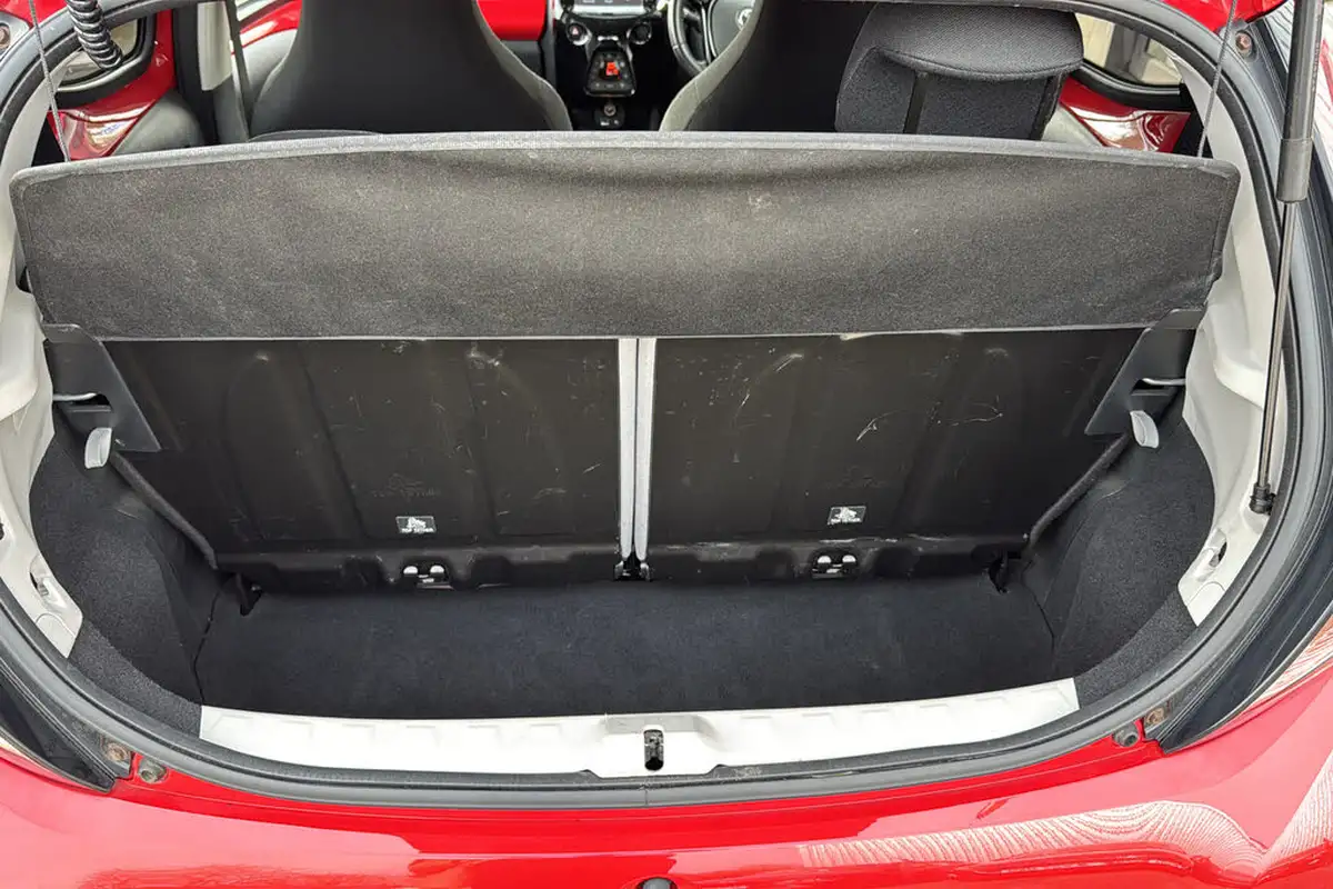 2018-toyota-aygo-10-vvt-i-x-style-71bhp-big-17