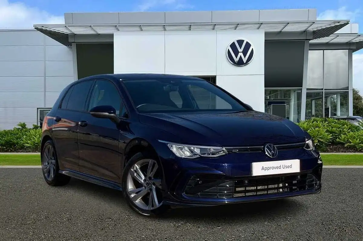 2022-volkswagen-golf-15-etsi-r-line-150ps-hatchback-big-0