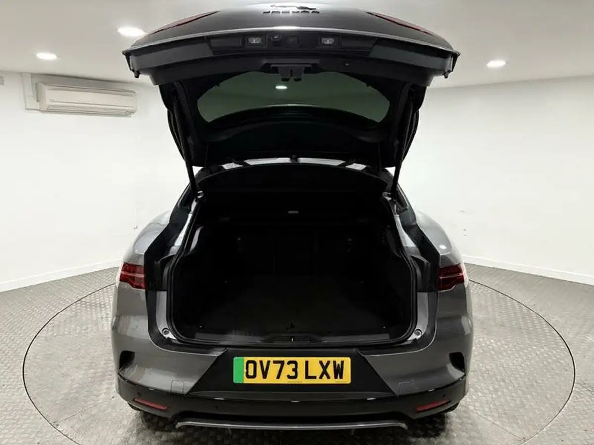 2023-jaguar-i-pace-ev400-r-dynamic-hse-black-big-50