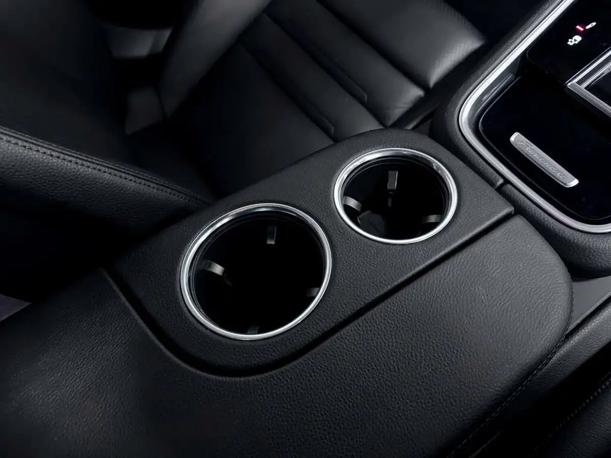 2018-porsche-panamera-29-v6-4-e-hybrid-sport-turismo-big-28