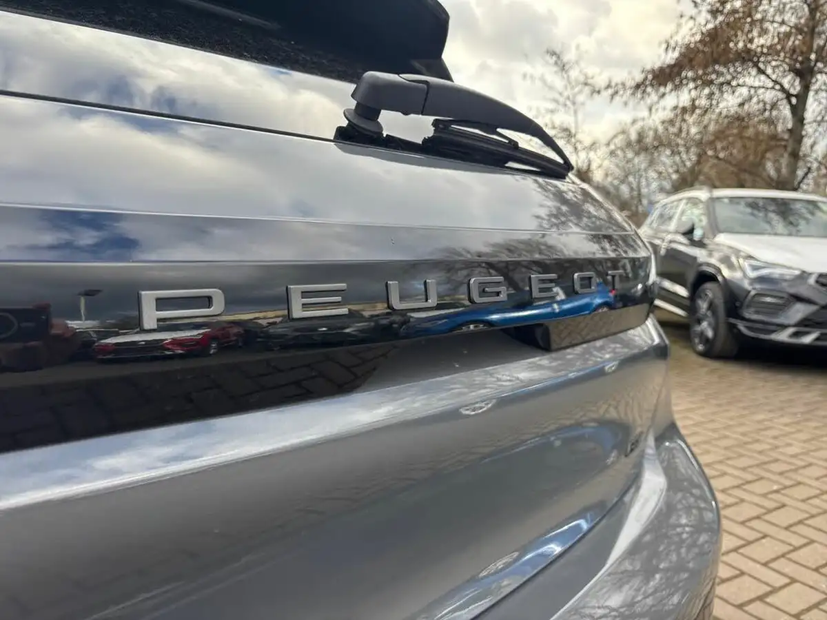 2024-peugeot-208-12-puretech-gt-100ps-big-19