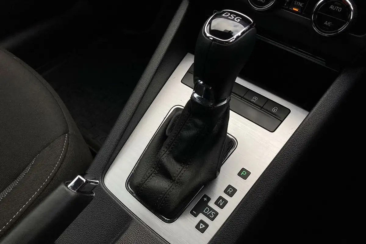 2018-skoda-octavia-10-tsi-se-estate-dsg-big-16