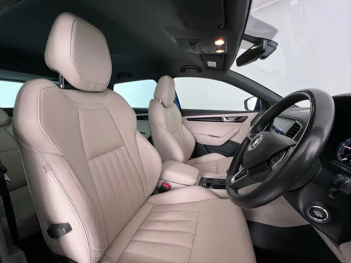 2020-skoda-karoq-16tdi-se-l-dsg-big-10