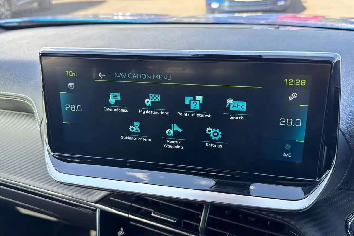 2021-peugeot-2008-suv-e-gt-50kwh-big-50