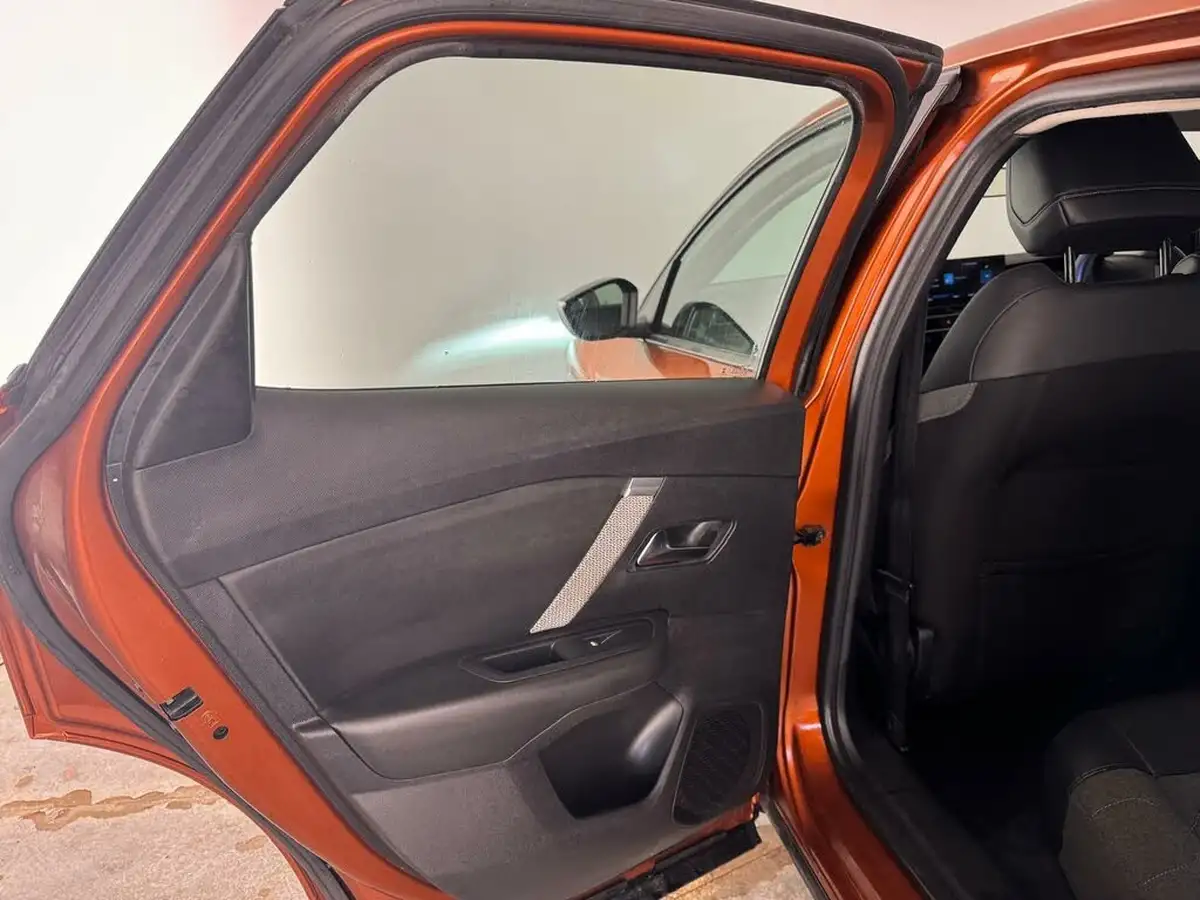 2021-citroen-c4-12-puretech-sense-big-12