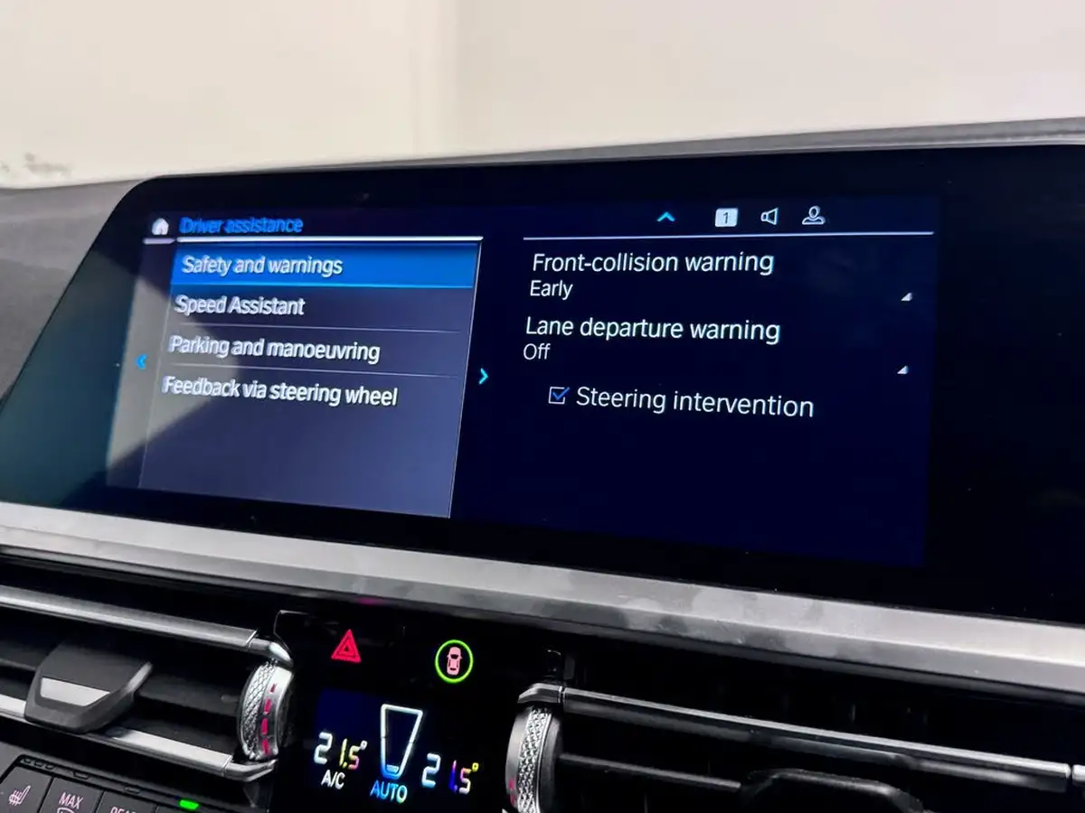 2020-bmw-3-series-20-330e-m-sport-tech-pack-saloon-4d-big-43