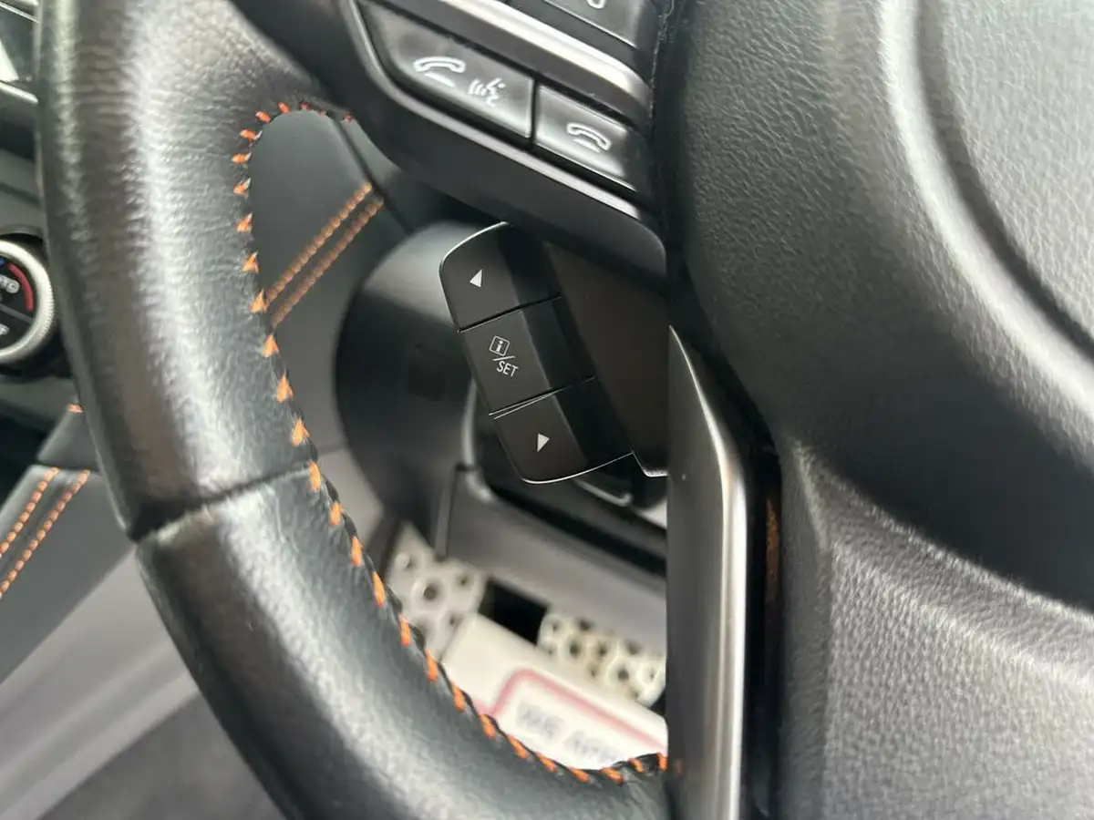 2018-subaru-xv-20i-se-156ps-ss-lineartronic-big-30