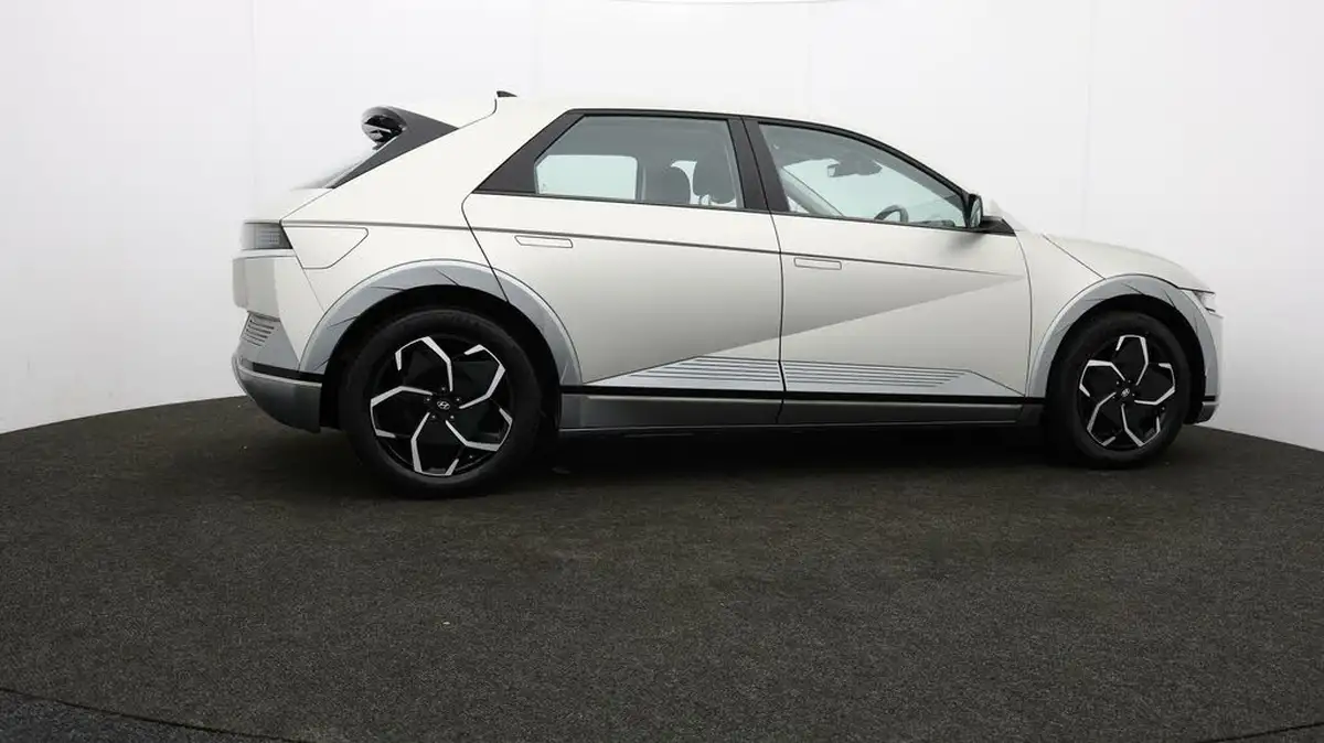 2021-hyundai-ioniq-5-e-premium-170ps-58kwh-rwd-big-28