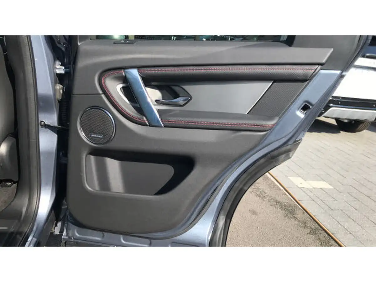 2022-land-rover-discovery-sport-20-d200-r-dynamic-se-big-29