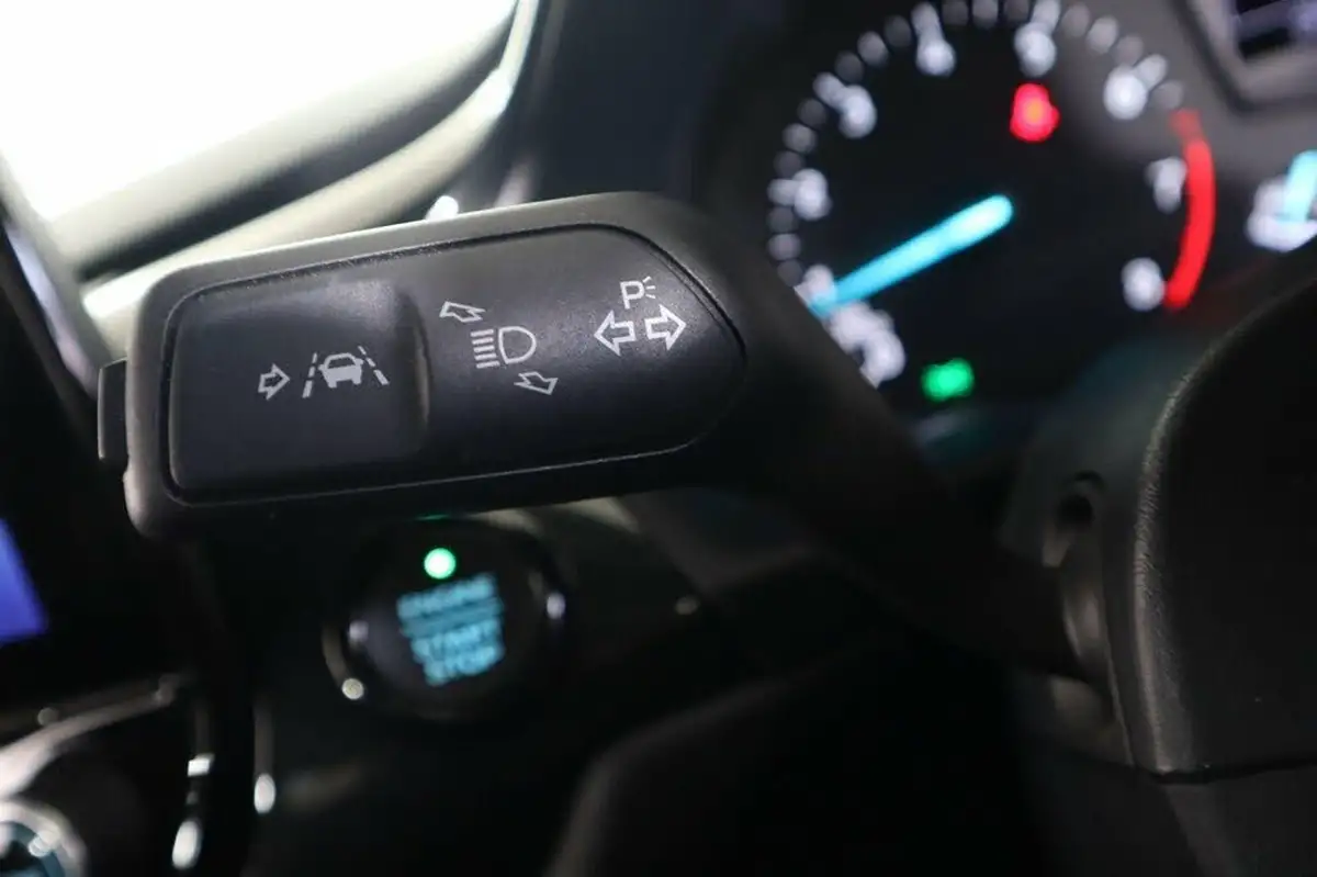 2020-ford-fiesta-10t-st-line-edition-155ps-hybrid-mhev-5d-big-15