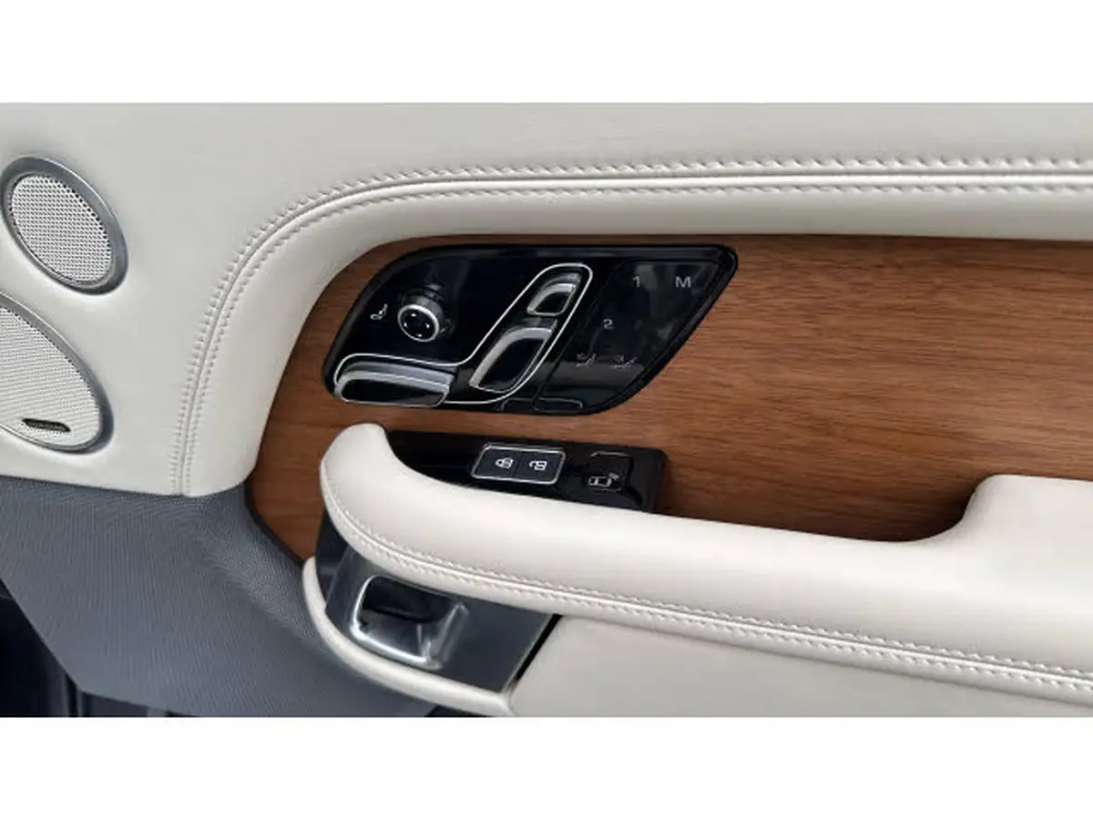 2021-land-rover-range-rover-30-d350-autobiography-big-32