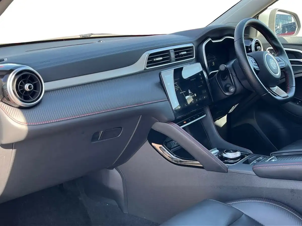 2023-mg-zs-suv-e-trophy-ev-156ps-long-range-big-6