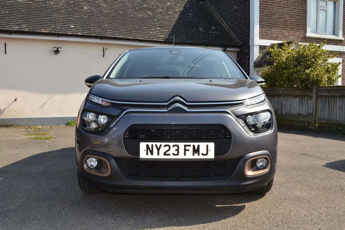 2023-citroen-c3-12-puretech-c-series-edition-83ps-ss-big-1