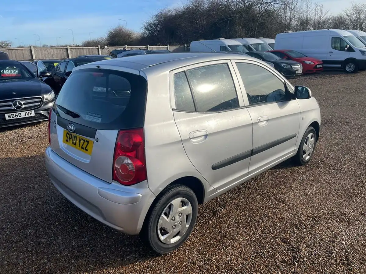 2010-kia-picanto-10-picanto-1-60bhp-big-6