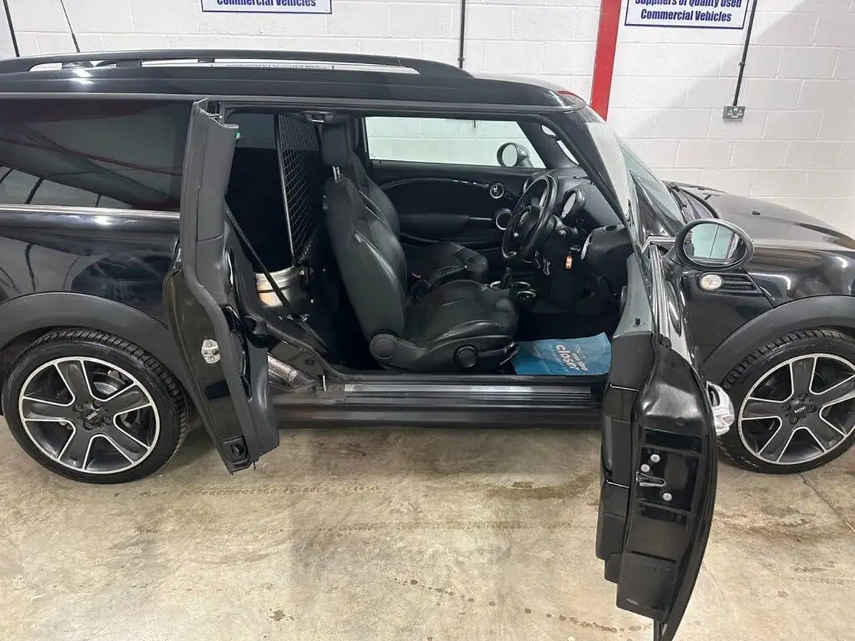 2014-mini-clubvan-20td-mini-cooper-d-vision-big-3