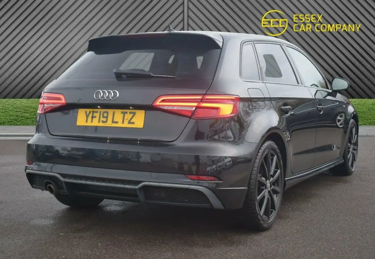 2019-audi-a3-10-30-tfsi-black-edition-ss-sportback-5d-s-tronic-big-13
