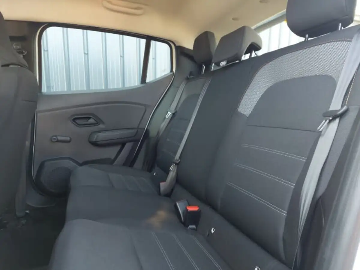2021-dacia-sandero-stepway-10-tce-essential-90bhp-big-5