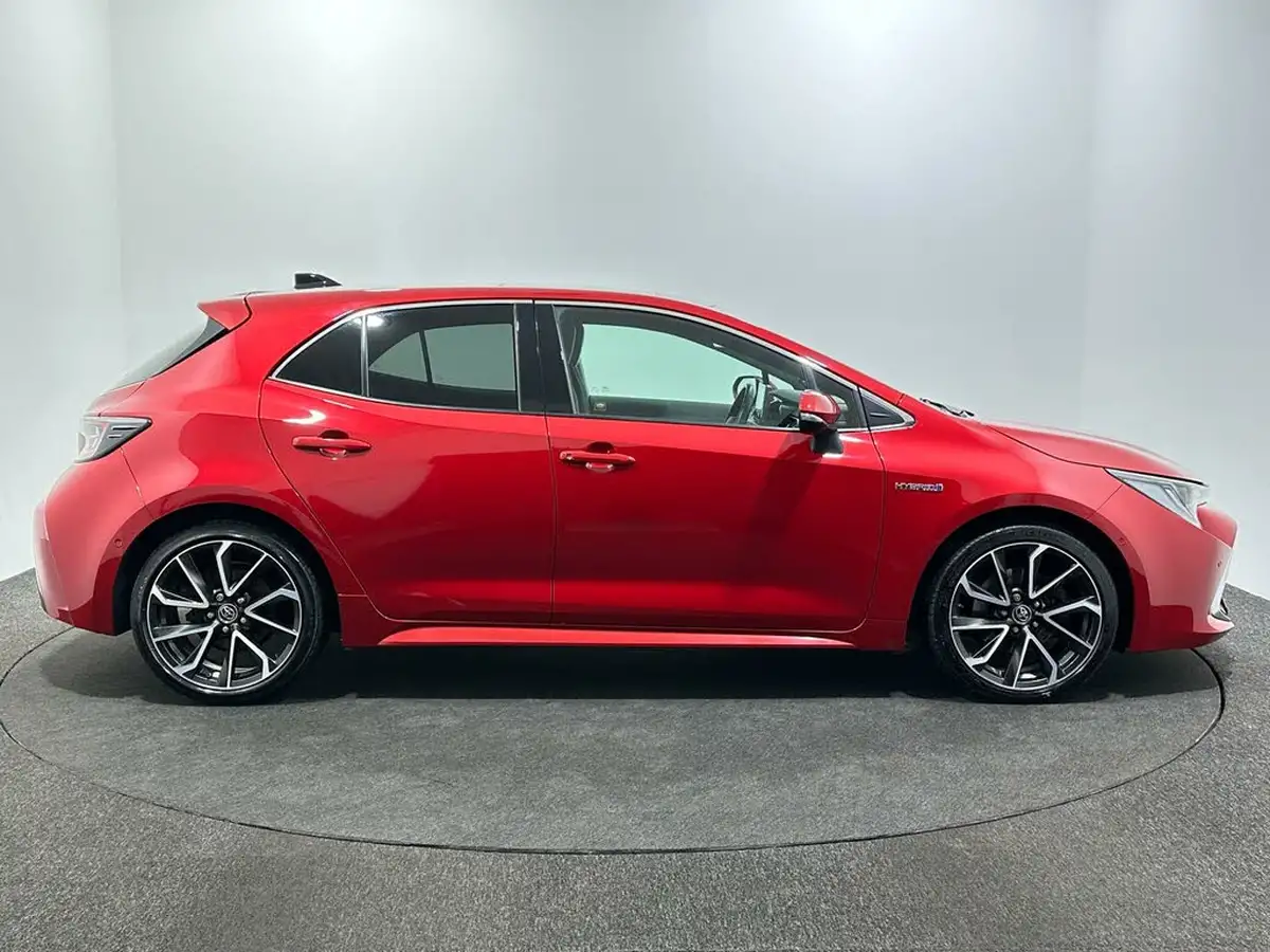 2019-toyota-corolla-20-vvt-i-excel-trk-hatchback-big-7