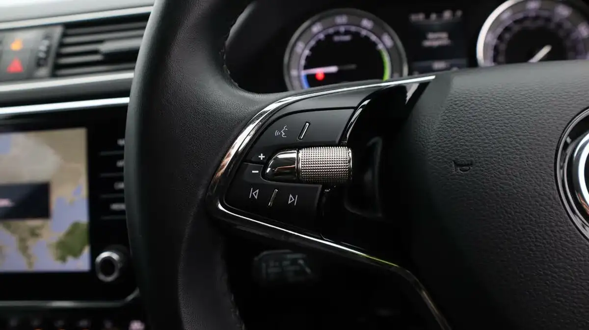 2021-skoda-superb-14-tsi-se-technology-156ps-estate-big-22