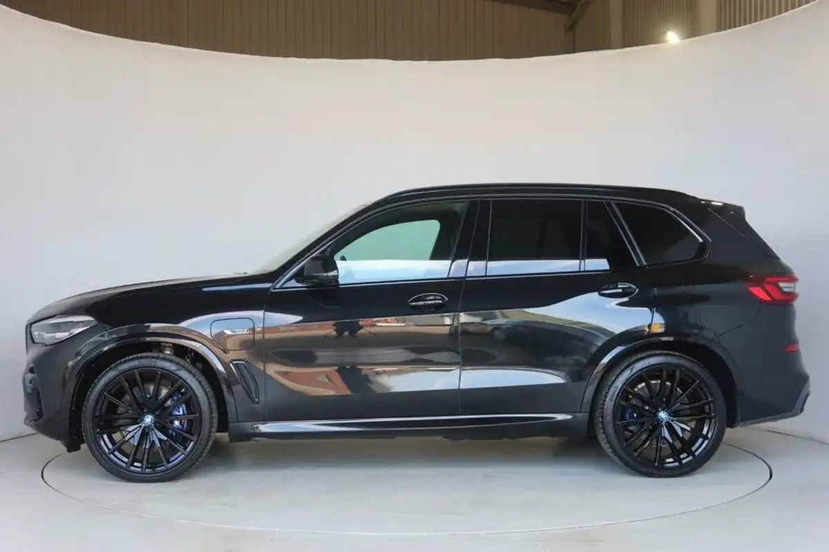 2022-bmw-x5-30-xdrive-45e-m-sport-394bhp-big-13